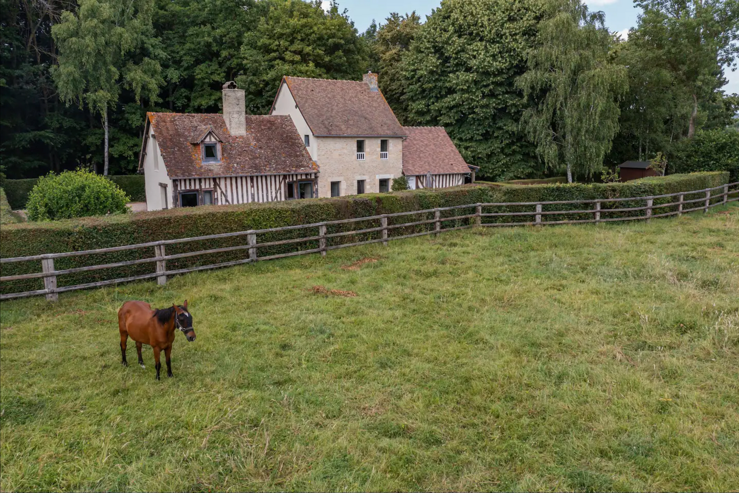 Cottages to rent in France